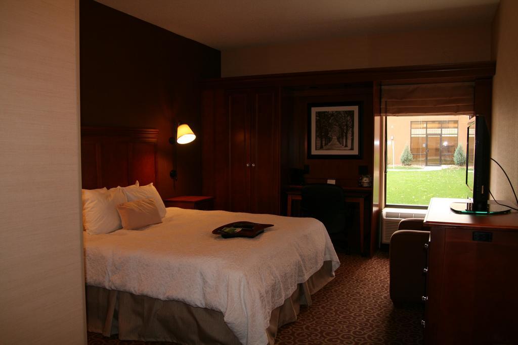 פיטסבורג Mcknight Hotel חדר תמונה